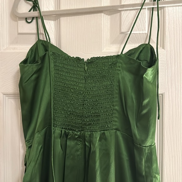 Marguerite silk dress — reformation — palm green — size 8 - Picture 12 of 13